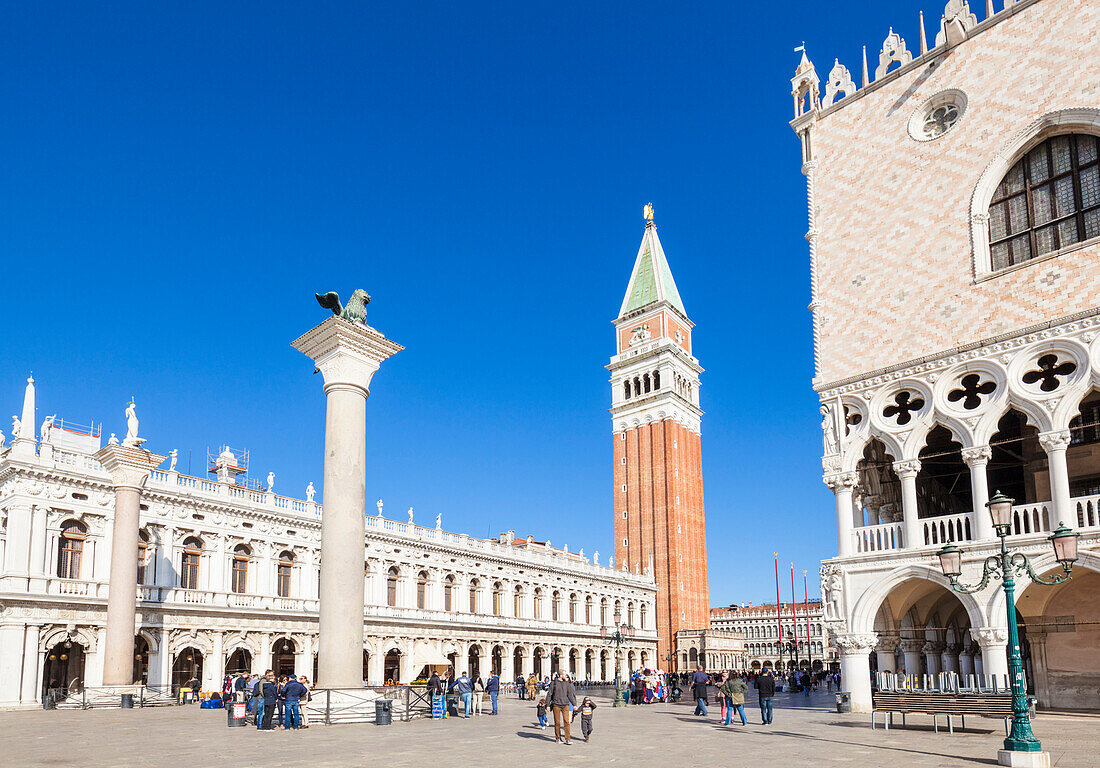 Campanile tower, Palazzo Ducale (Doges Palace), Piazzetta, St. Marks Square, Venice, UNESCO World Heritage Site, Veneto, Italy, Europe