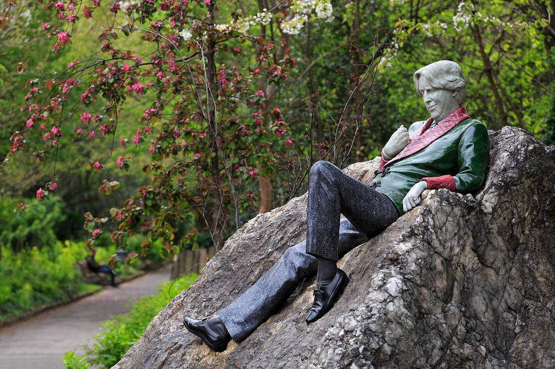 Oscar Wilde Skulptur, Merrion Square, Dublin City, Grafschaft Dublin, Irland, Europa