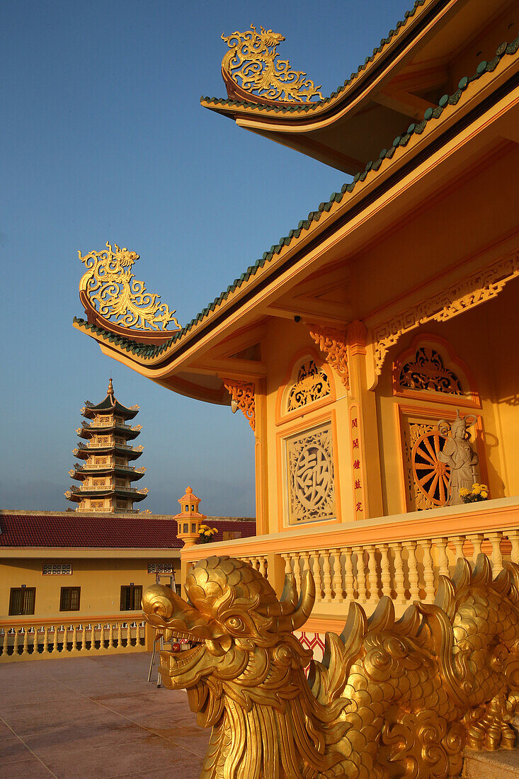 Haupthalle, Dai Tong Lam Tu Buddhistischer Tempel, Ba Ria, Vietnam, Indochina, Südostasien, Asien