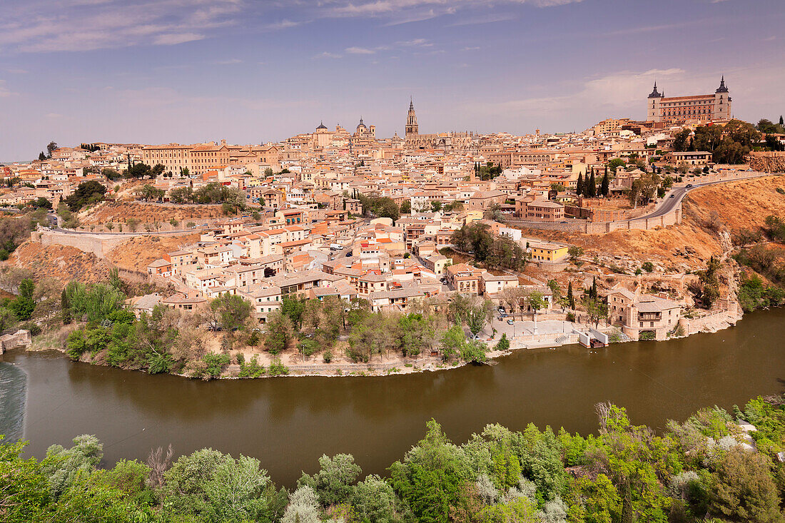View over Tajo River at Santa Maria Cathedral and Alcazar, UNESCO World Heritage Site, Toledo, Castilla-La Mancha, Spain, Europe