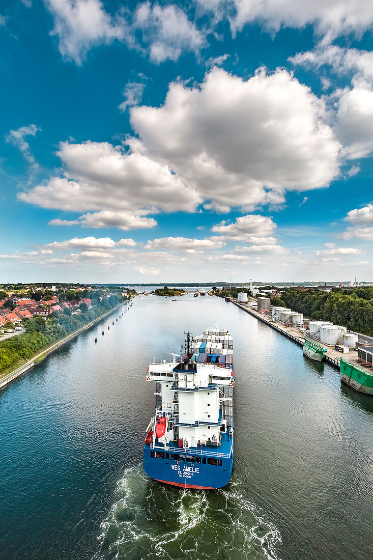 Kiel canal at Kiel Holtenau lock, Baltic coast, Schleswig-Holstein, Germany
