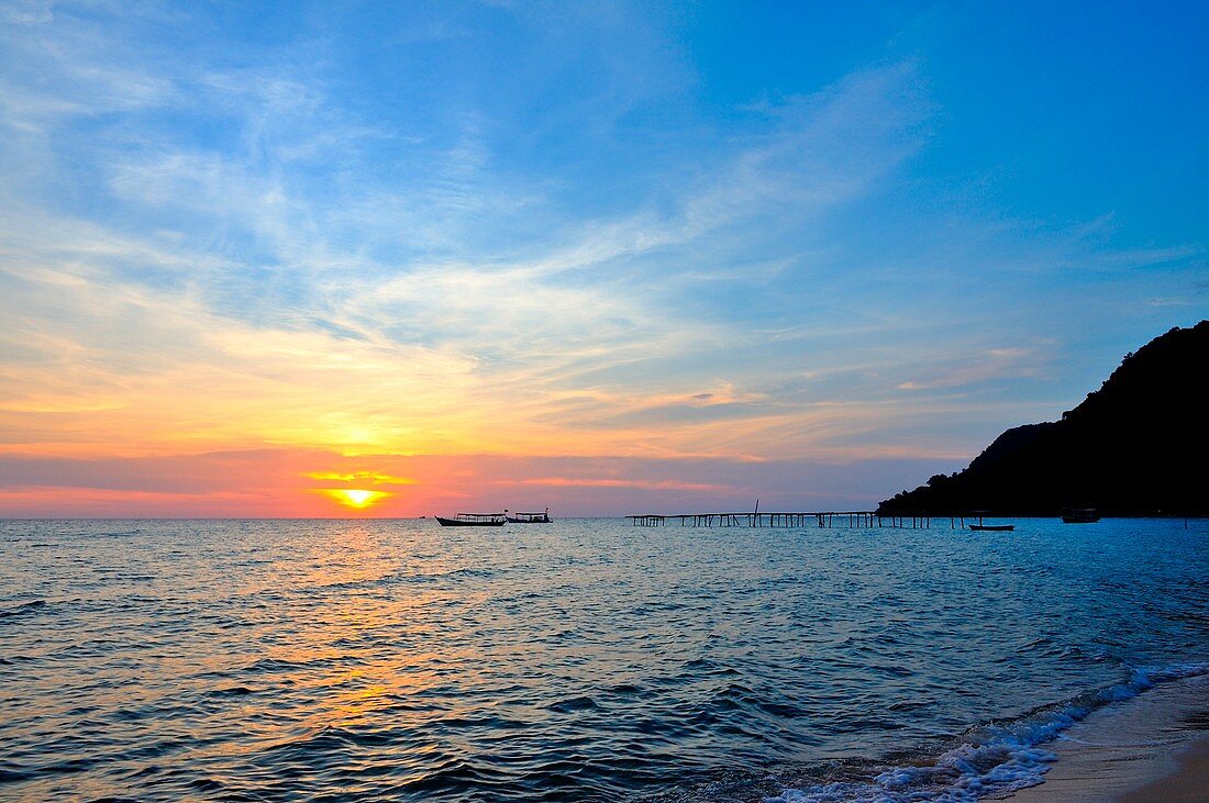 Cambodia, Sihanoukville, Koh Rong Samloem island, Sunset beach