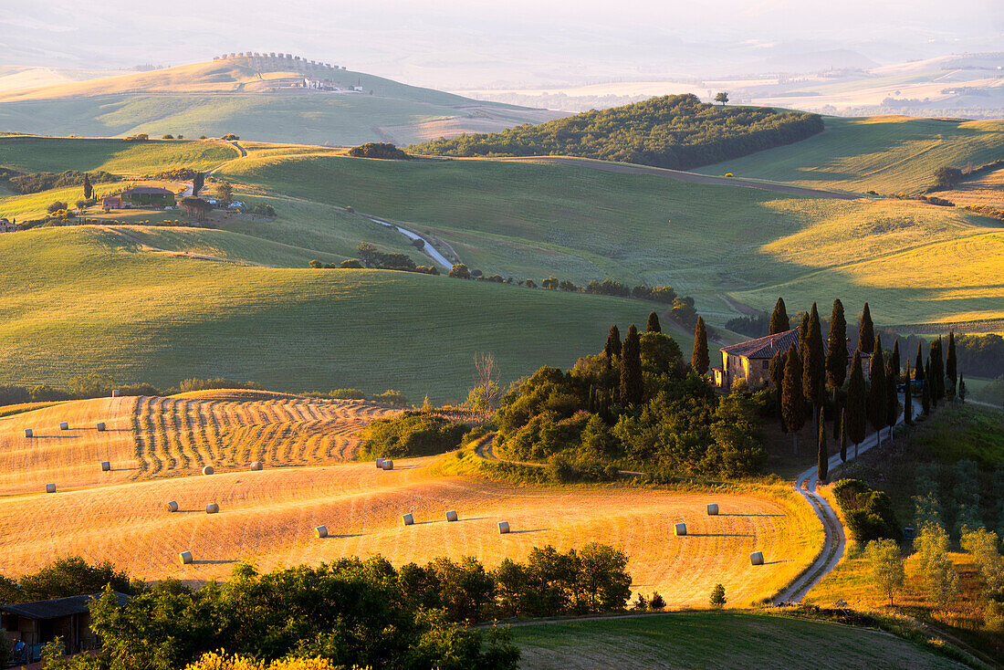 Belvedere Farmhouse at dawn, San Quirico d'Orcia, Orcia Valley, Siena province, Italy, Europe.