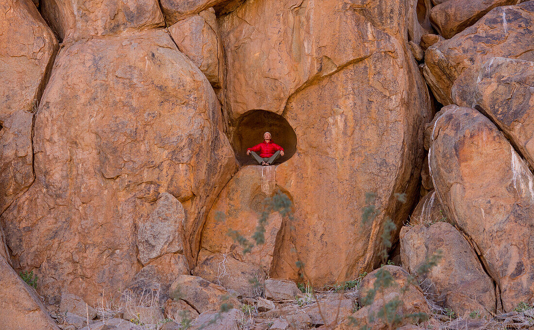 Bouldern Expedition nach Namibia mit Stephane Hanssens und Nathalie Hanssens, Nils Favre und Vivi Monteiro und Jean Louis Wertz.