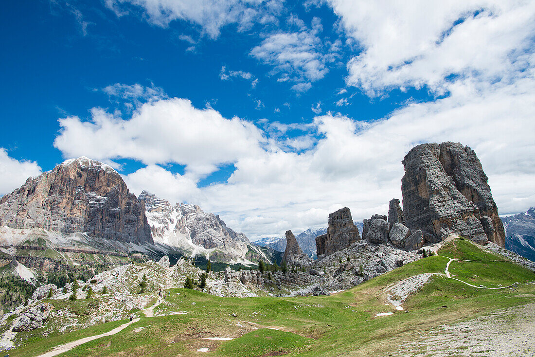 Blick auf den Cinque Torri Bereich in den Dolomiten, Italien