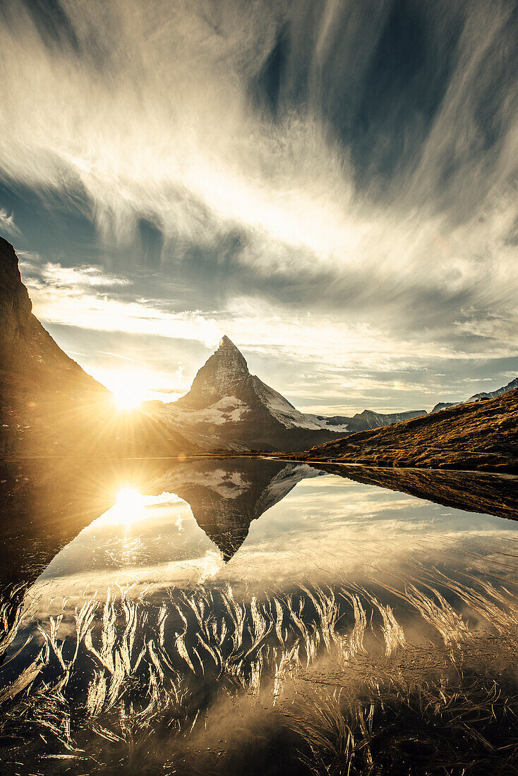 Sonnenuntergang am Matterhorn, Wallis, Schweiz, Europa