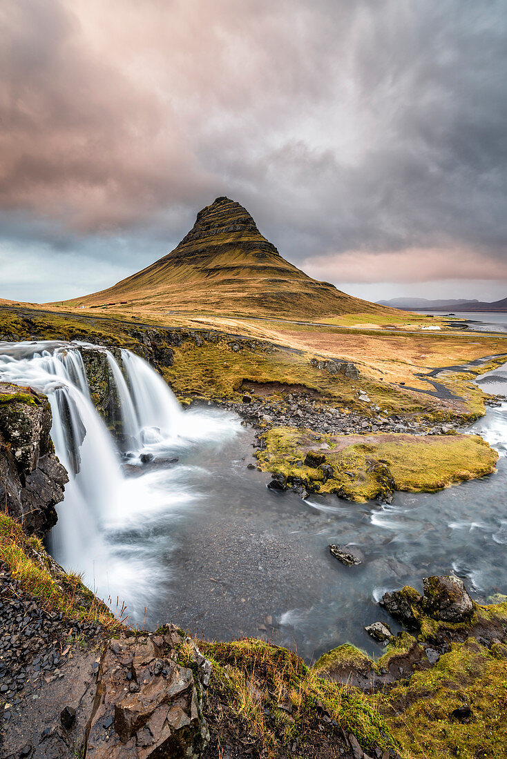 Grundafjordur, Snaefellsnes Peninsula, Western Iceland, Iceland, Kirkjufell mountain and Kirkjufellfoss waterfall