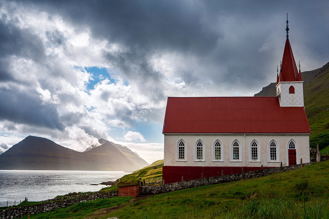 Kalsoy Kirche in den Färöer Inseln, Dänemark