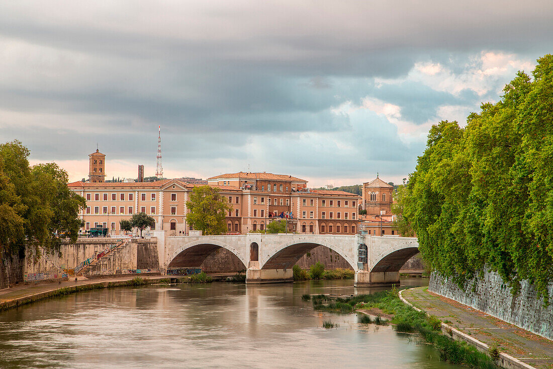 Italy, Lazio, Rome, Tiber River