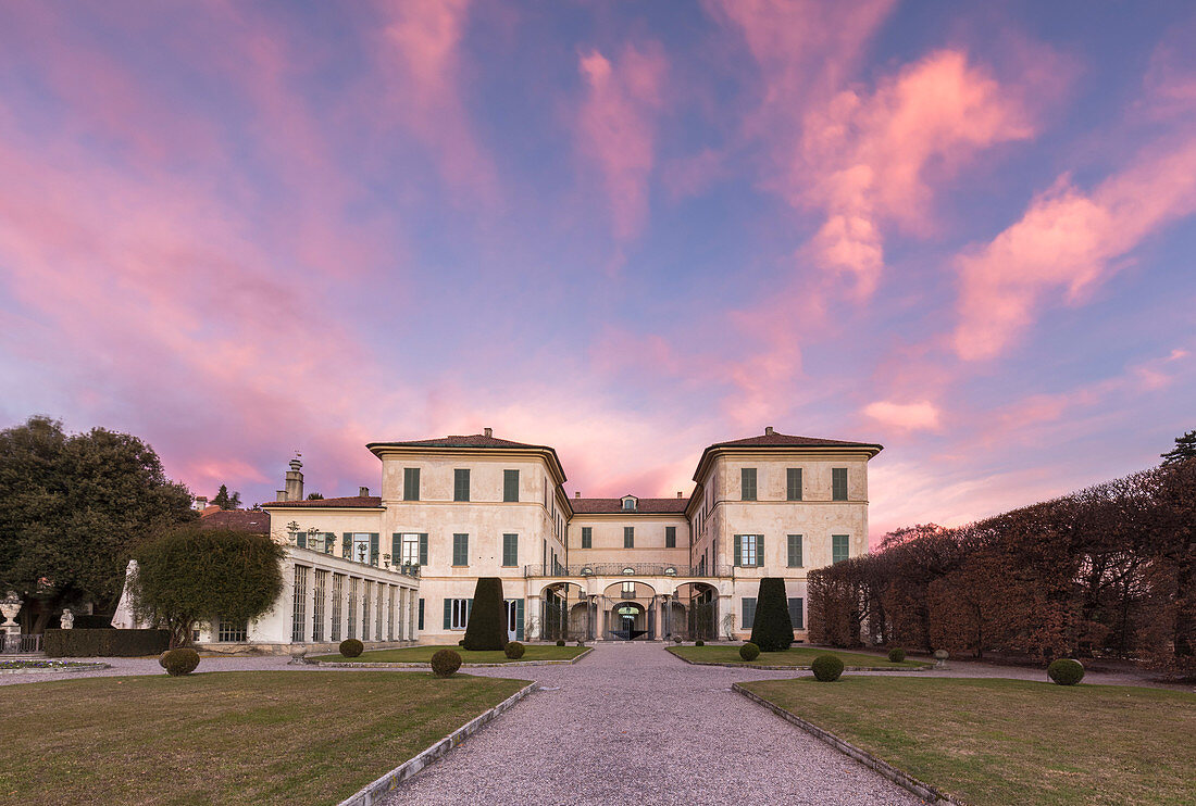 Winter Sonnenuntergang aus den Gärten der Villa Panza, Varese, Lombardei, Italien