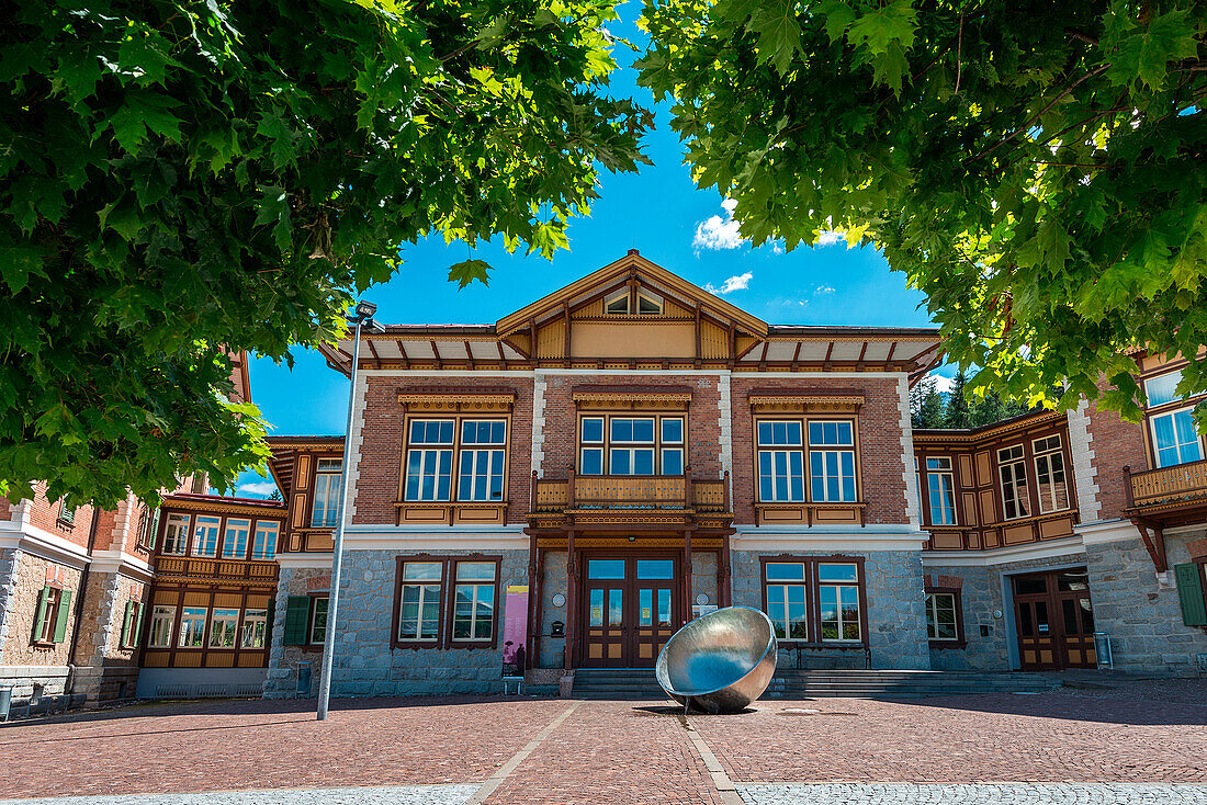 'Toblach, Provinz Bozen, Südtirol, Italien, Das Kulturzentrum ''Grand Hotel'''