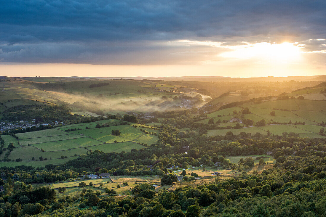 View from Curbar Edge looking towards Calver, evening light, Dark Peak, Peak District National Park, Derbyshire, England, United Kingdom, Europe