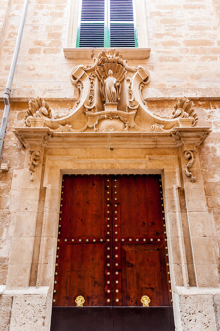 Old door, historic city centre, Ciutat Antiga, Palma de Mallorca, Majorca, Balearic Islands, Mediterranean Sea, Spain, Europe