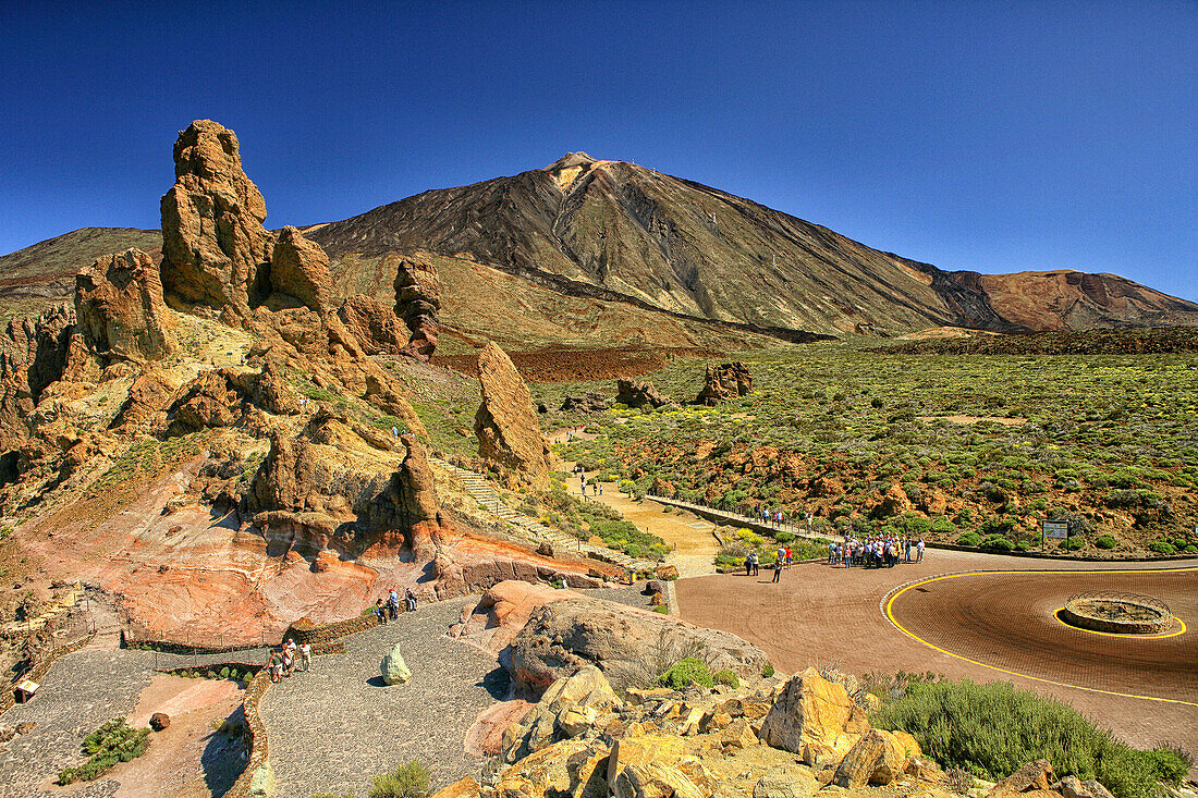 Der Teide-Nationalpark nimmt den höchsten Teil der Insel Teneriffa und Spanien ein