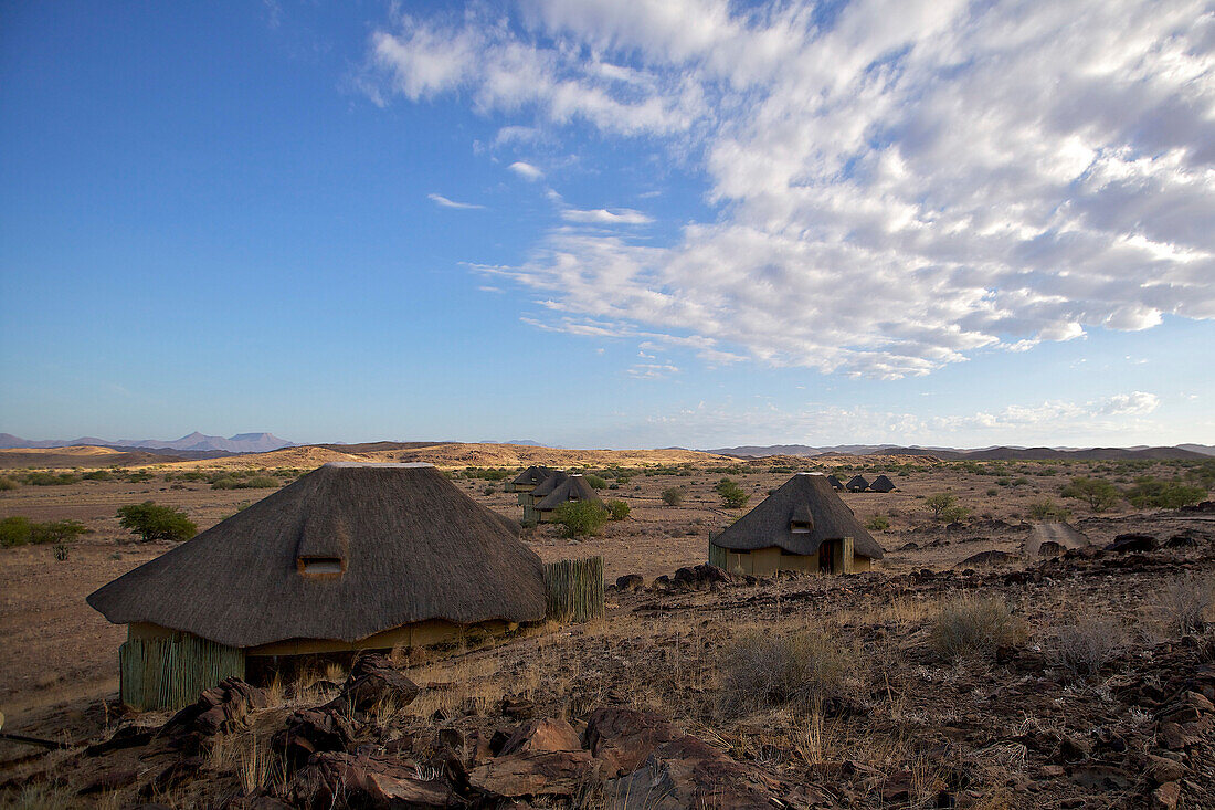 Afrikanisches Dorf in der Halbwüste