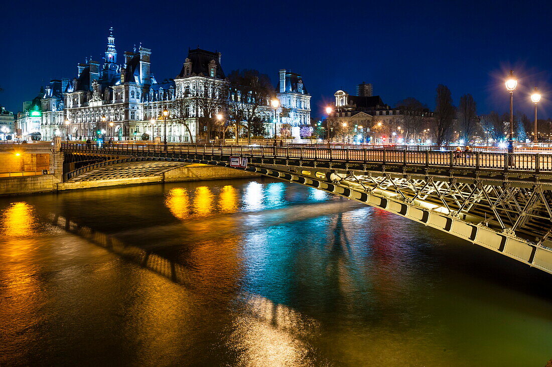 Frankreich, Paris, Pont d'Arcole in der Nacht