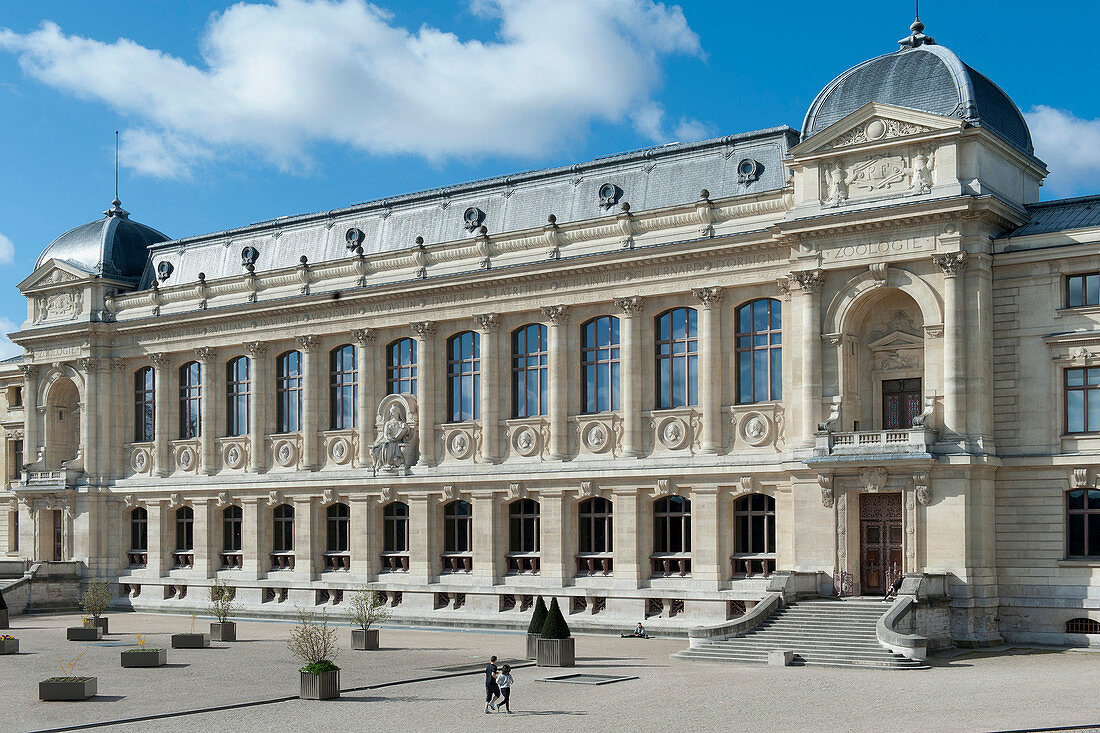 France, Paris, 5th district. Jardin des plantes. The Grande Galerie de l'Evolution