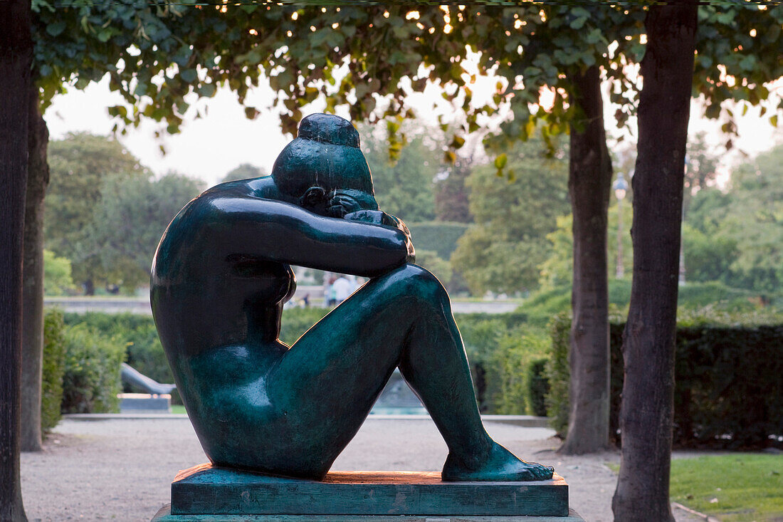 Frankreich, Paris, 1. Bezirk, Jardin des Tuileries, das Mittelmeer, Statue von Aristide Maillol.