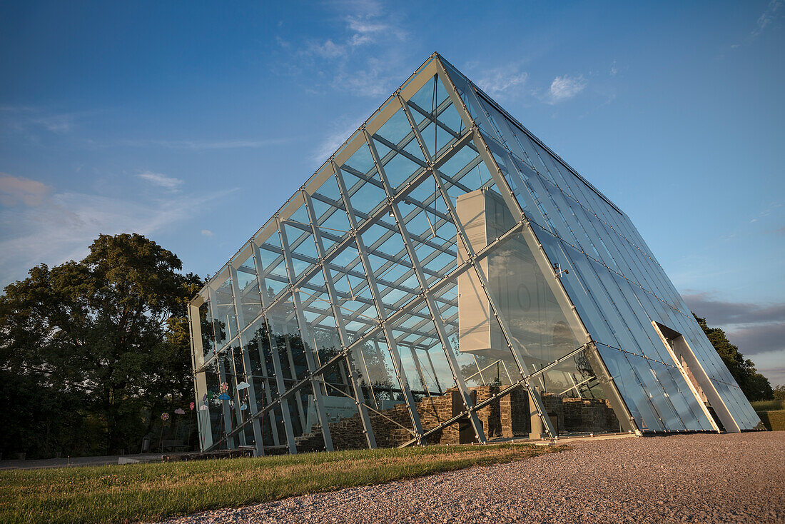 Limes Gate at Dalkingen with protective glass construction, Limes border wall of the Roman Empire, Park Rainau-Buch, Aalen, Ostalb province, Swabian Alb, Baden-Wuerttemberg, Germany, UNESCO world heritage site