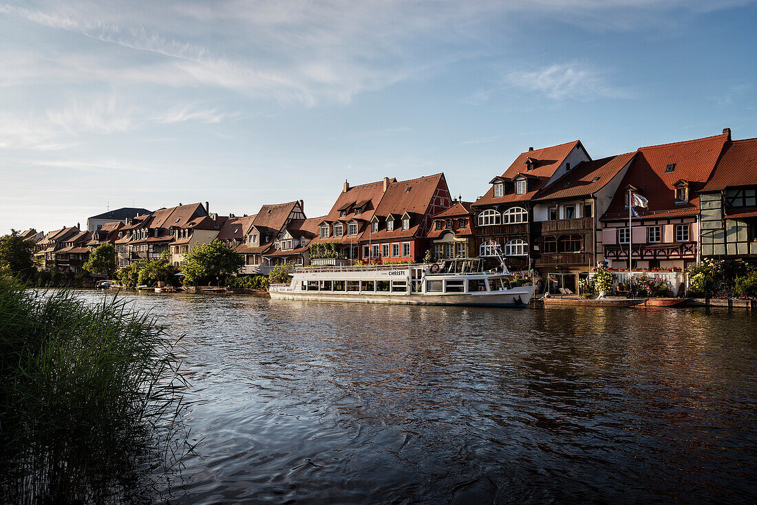 UNESCO World Heritage Bamberg historic centre, ship in little venice, Bamberg, Frankonia, Bavaria, Germany
