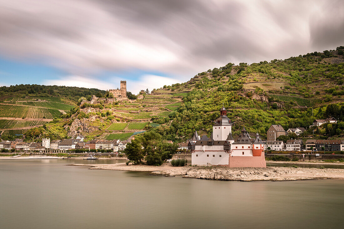 UNESCO World Heritage Upper Rhine Valley, Gutenfels castle and Pfalzgrafenstein castle, Rhineland-Palatinate, Germany