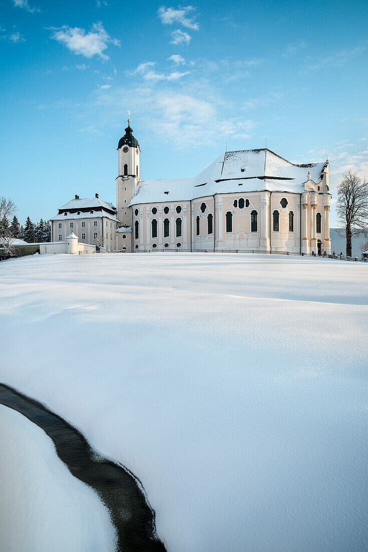 UNESCO Welterbe Wieskirche, Wallfahrtskirche im Pfaffenwinkel im Schnee, Steingaden, Bayern, Deutschland