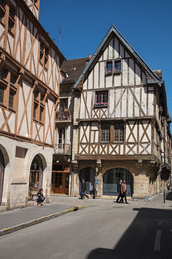 Fachwerkhaus in der Altstadt, Dijon, Côte-d'Or, Bourgogne Franche-Comté (Burgund), Frankreich, Europa