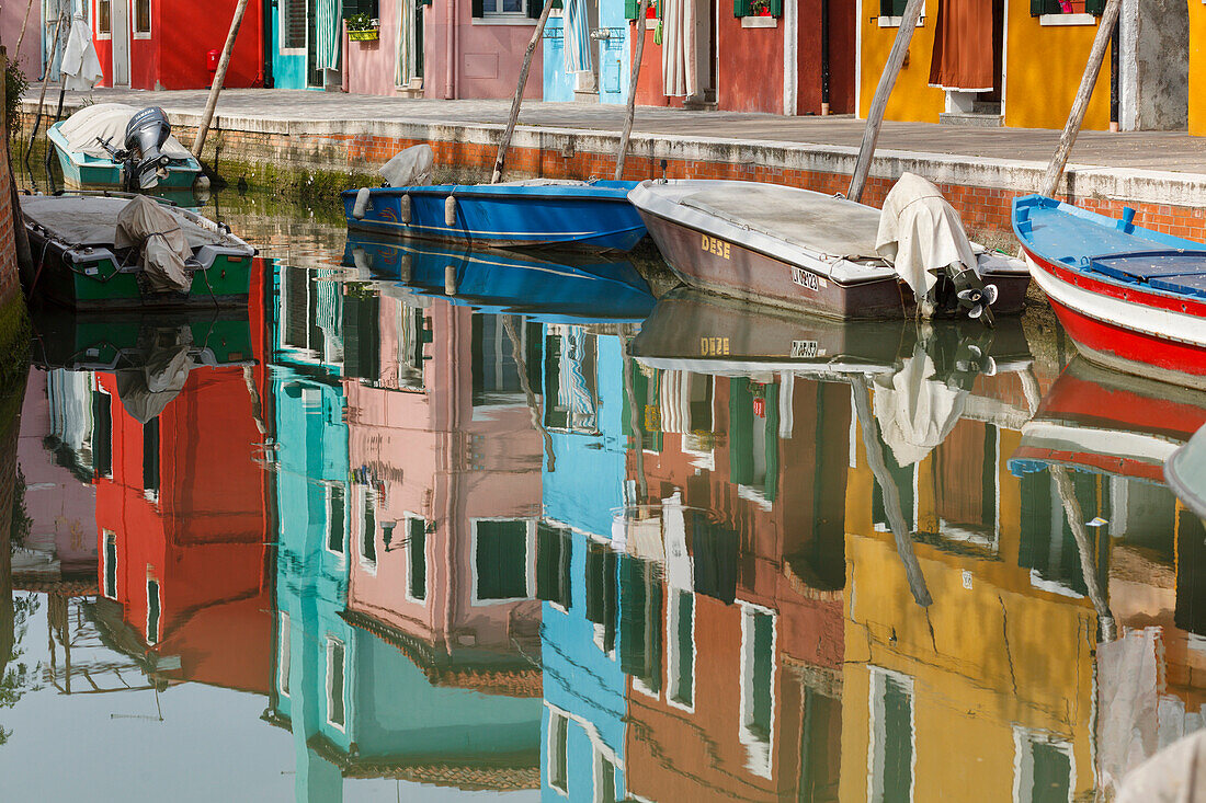 water reflection, coloured houses, canal with boats, Burano, island near Venezia, Venice, UNESCO World Heritage Site, Veneto, Italy, Europe