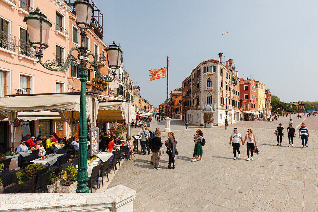 Restaurant, Via Giuseppe Garibaldo and Riva dei Sette Martiri, Venezia, Venice, UNESCO World Heritage Site, Veneto, Italy, Europe