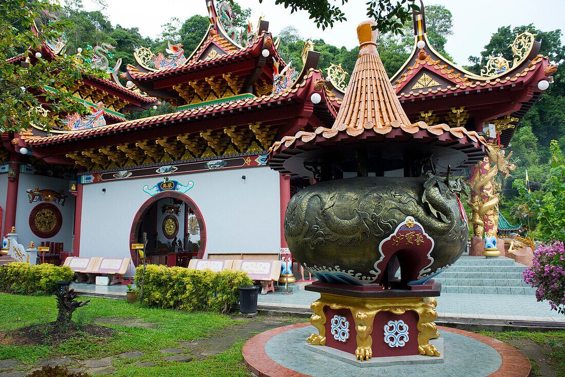 Der Fu Lin Kong Tempel auf Pangor Island, Malaysia