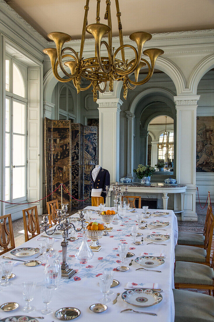 the dining room, meal after the hunt, chateau de bizy, vernon (27), france