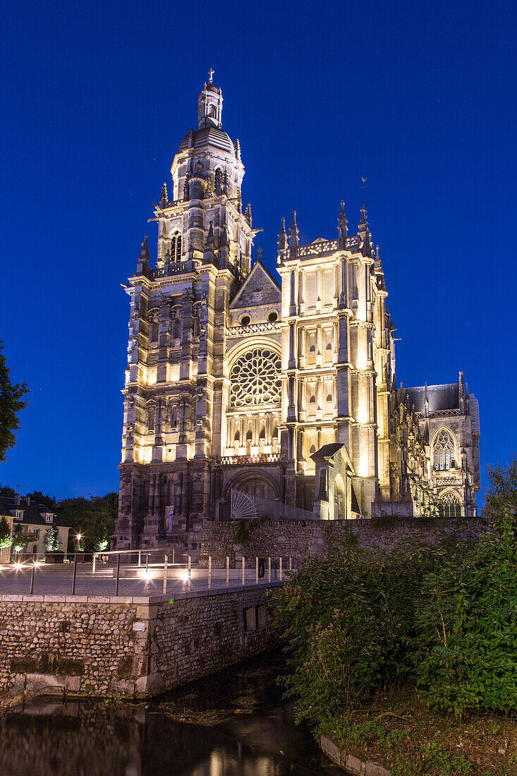 notre-dame cathedral seen from the banks of the iton river,  evreux (27), france