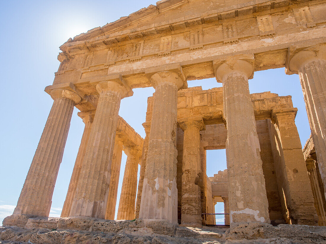 Temple of Concord, Greek ruins of Agrigento, UNESCO World Heritage Site, Sicily, Italy, Europe