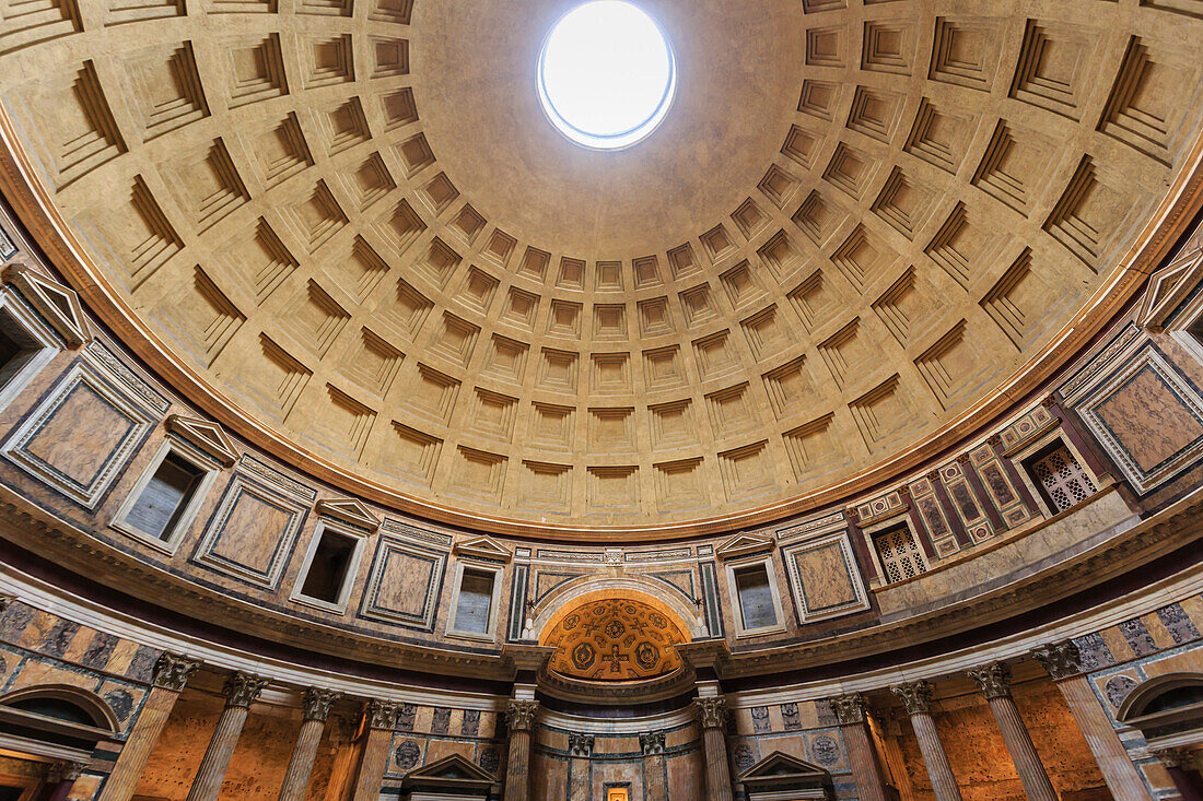 Pantheon interior concrete dome, Roman Temple, now church, Historic Centre, Rome, UNESCO World Heritage Site, Lazio, Italy, Europe