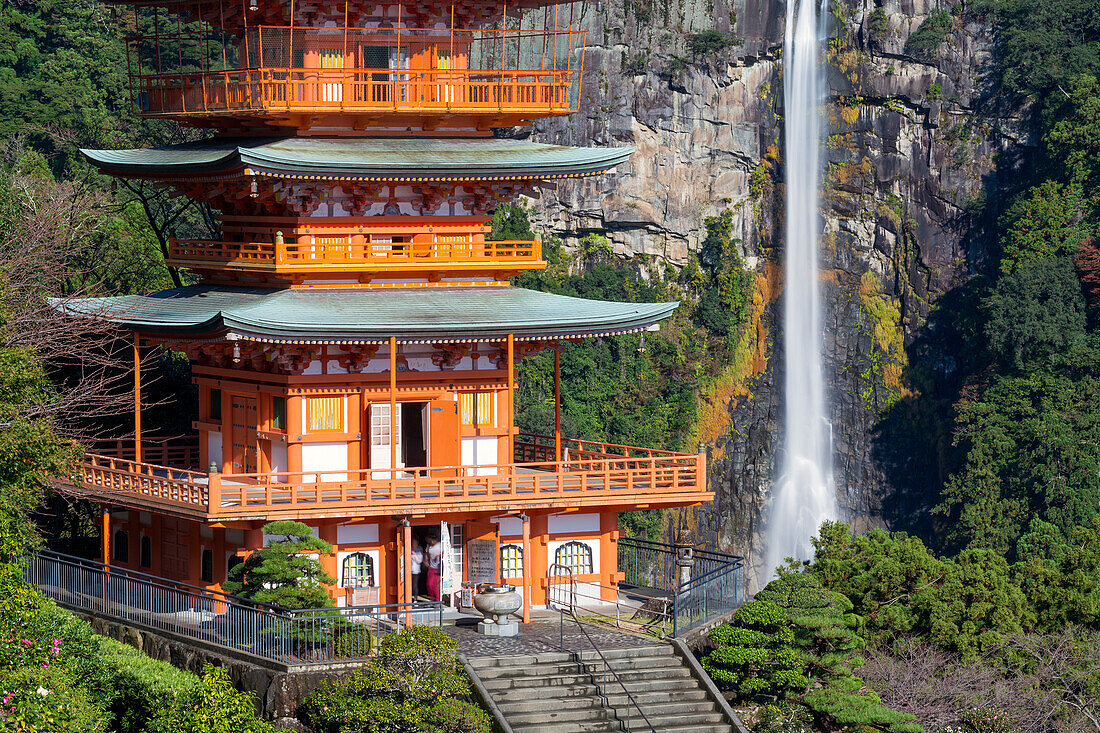 Nachisan Seiganto-ji pagoda at Kumano Nachi Shrine with Nachi Falls in the background, Wakayama, Japan, Asia