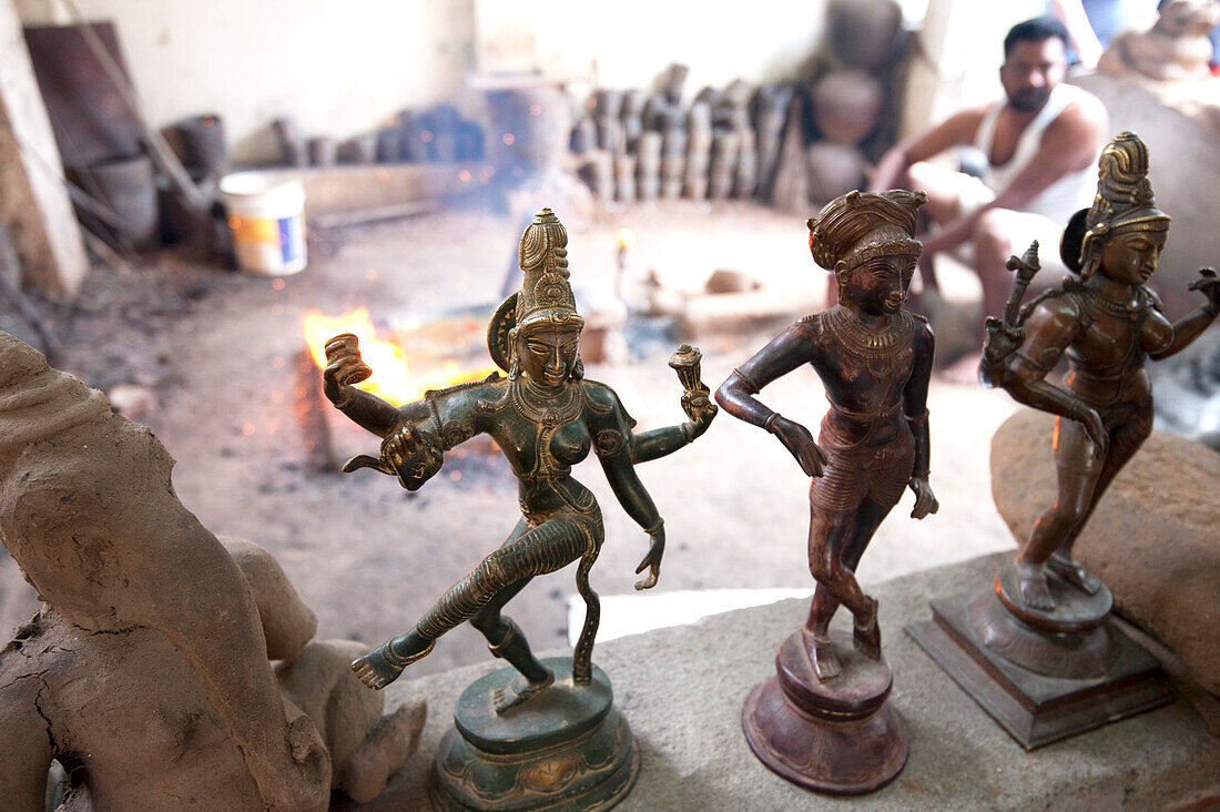 Traditional cast bronze statues of Nataraj in traditional Chola style lost wax bronze casting workshop, Thanjavur, Tamil Nadu, India, Asia