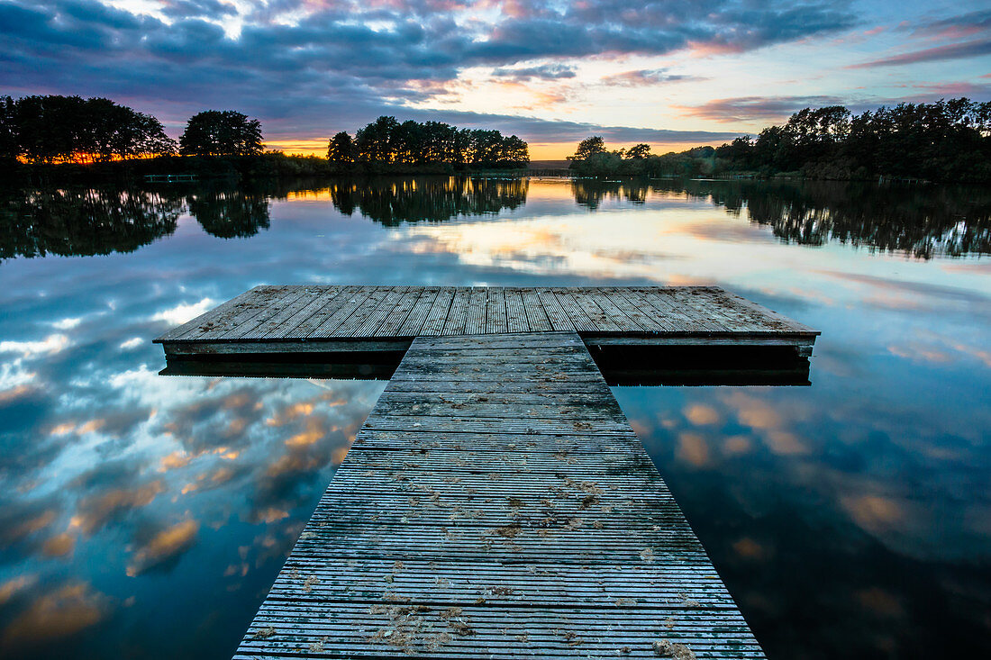 Steg, See, Ehmkendorf, Naturpark Westensee, Deutschland