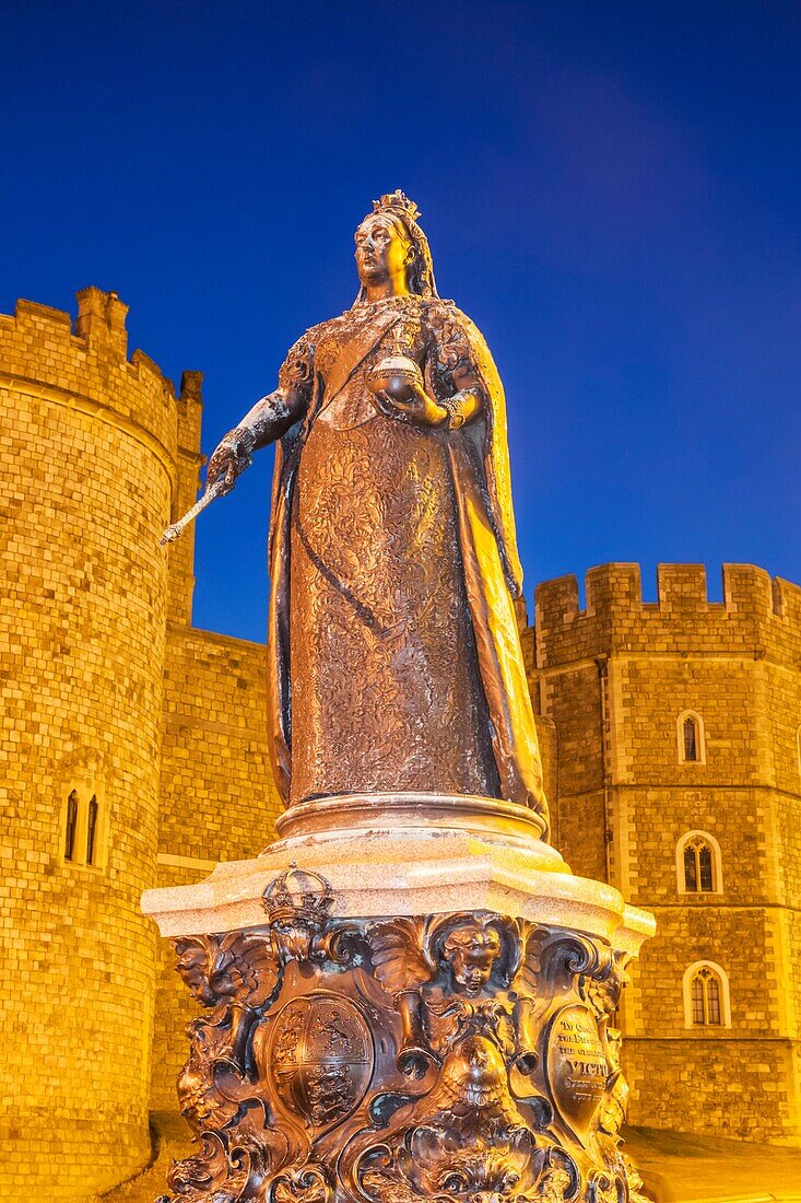 England,Berkshire,Windsor,Windsor Castle,Statue of Queen Victoria