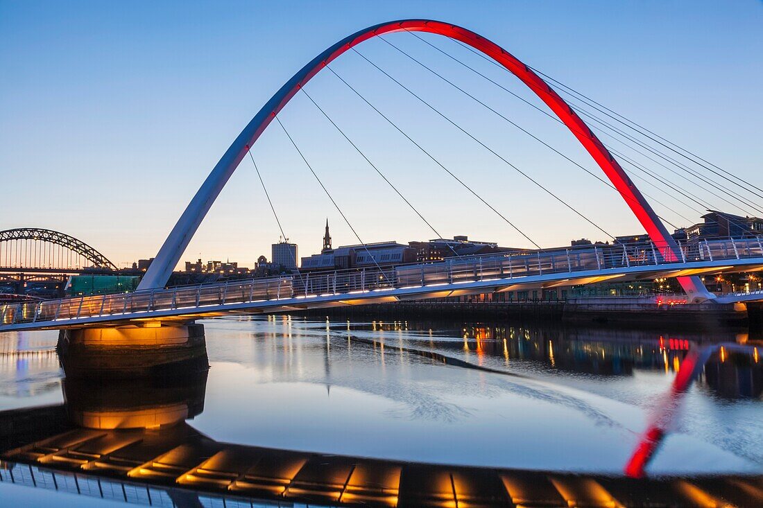 England, Tyne and Wear, Gateshead, Newcastle, Gateshead Millenium Bridge and Newcastle Skyline