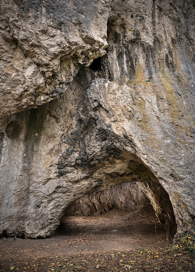 UNESCO Welterbe Eiszeitliche Höhlen der Schwäbischen Alb, Sirgenstein Höhle, Aachtal, Schwäbische Alb, Baden-Württemberg, Deutschland