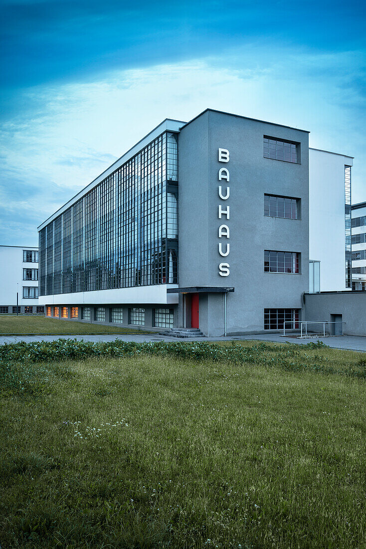 UNESCO Welterbe Bauhaus, Hauptgebäude vom Bauhaus Dessau, Dessau-Roßlau, Sachsen-Anhalt, Deutschland