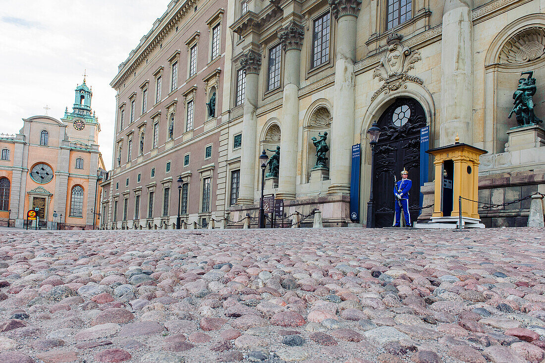 Wache vor dem könglichem Schloss , Stockholm, Schweden