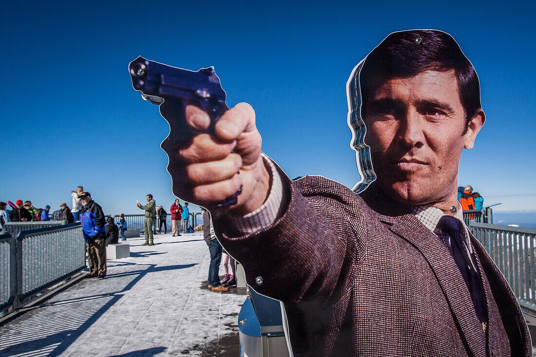 life-size effigy of george lazenby who played the role of james bond in the film on her majesty's secret, terrace of the restaurant at the summit of the schiltorn where the movie was filmed, piz gloria, bernese alps, canton of berne, switzerland