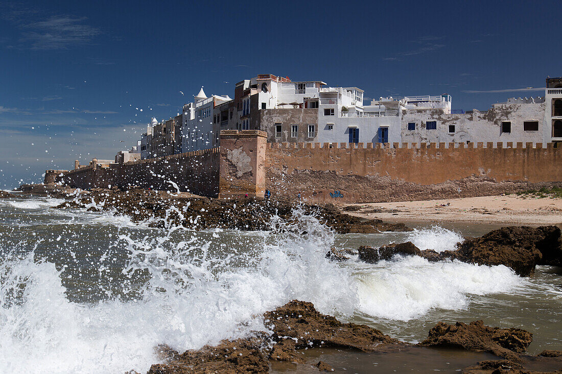 bab laachour, ramparts and fortification between the northern and western bastion, essaouira, mogador, atlantic ocean, morocco, africa