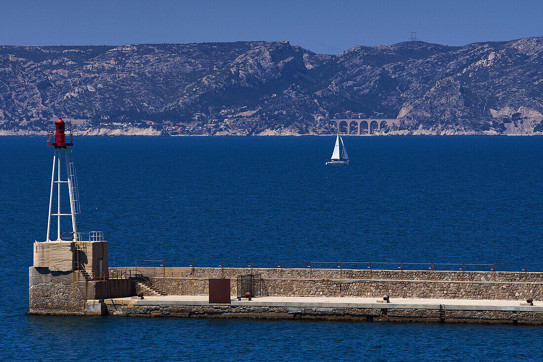 coast dike, in the background the cote bleue and the la vesse viaduct, marseille, (13) bouches du rhone, paca, provence alpes cote d'azur, france