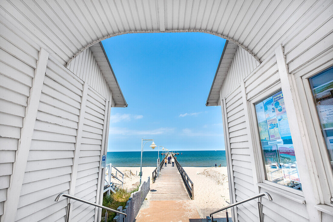 Pier, Goehren, Ruegen Island, Mecklenburg-Western Pomerania, Germany