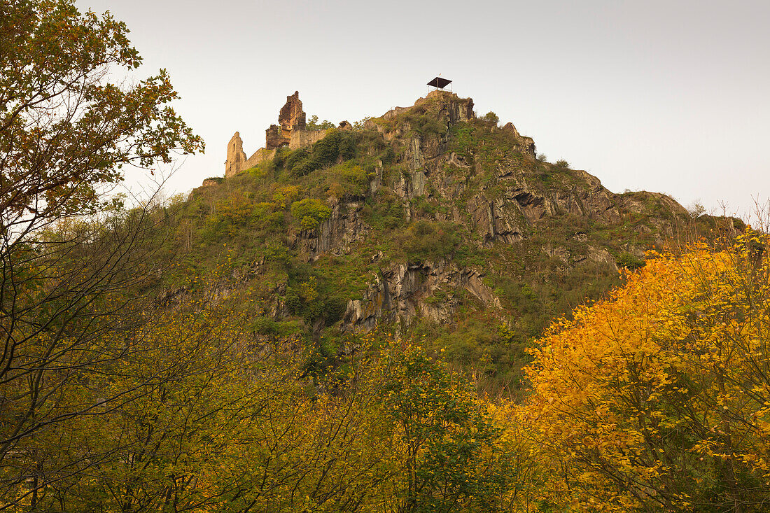 Are castle, Altenahr, Ahrsteig hiking trail, Rotweinwanderweg hiking trail, Ahr, Rhineland-Palatinate, Germany