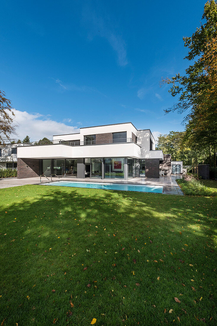 Modernes Architekturhaus im Bauhausstil, Oberhausen, Nordrhein-Westfalen, Deutschland