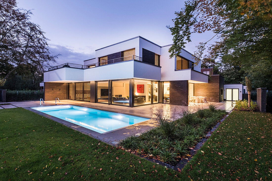 modern architecture house in the Bauhaus style, Oberhausen, Nordrhein-Westfalen, Germany