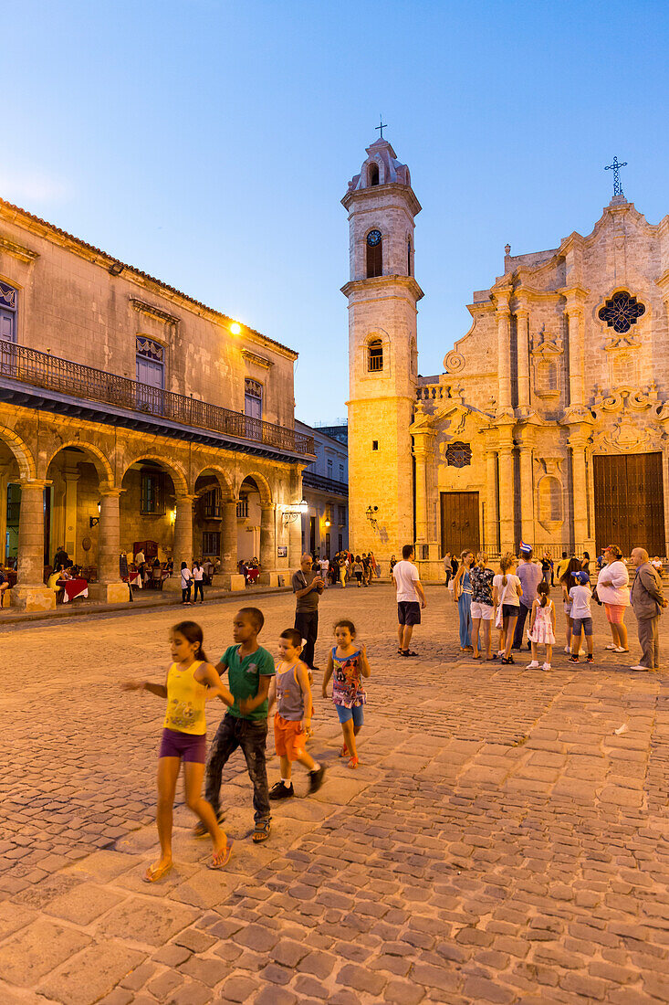 Cathedral at Havana Vieja, Plaza de la Cathedrale, children playing on the square, historic town, center, old town, Habana Vieja,  family travel to Cuba, parental leave, holiday, time-out, adventure, Havana, Cuba, Caribbean island